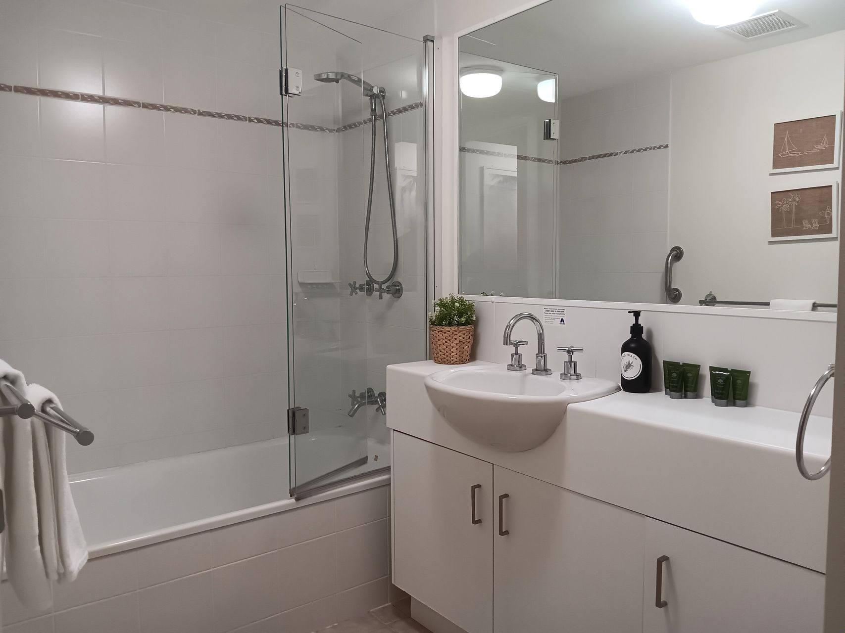 Sails Resort - Unit 11